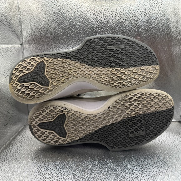 Size 7.5 Nike Kobe Mamba Fury White Wolf Gray Mens Athletic Sneakers CK2087-100 - Picture 11 of 11
